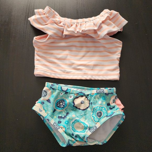 Ruffle Butts 3 piece swimsuit sz 12-18 months - Picture 2 of 11